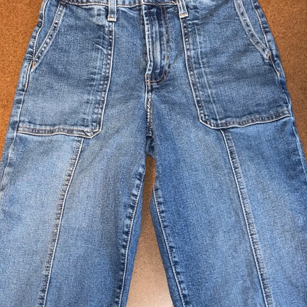 Old Navy Women's SZ 4 OG Loose High Rise Boyfriend Jeans Front Patch Pockets